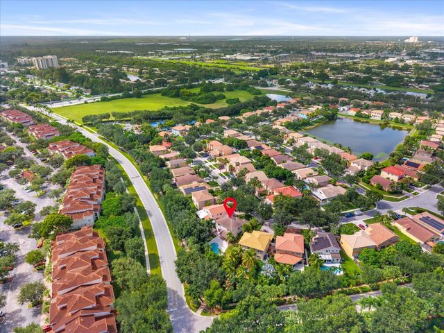 5302 VICTORIA Circle, West Palm Beach, FL 33409