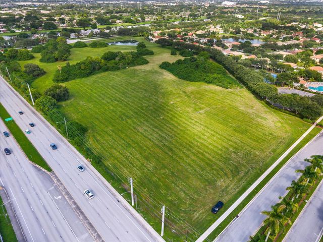 5302 VICTORIA Circle, West Palm Beach, FL 33409