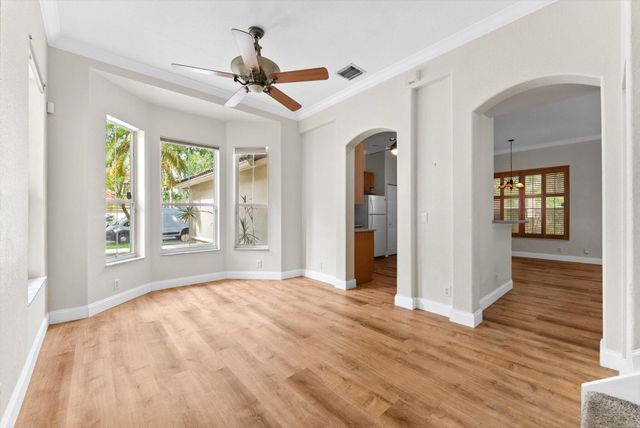 5302 VICTORIA Circle, West Palm Beach, FL 33409