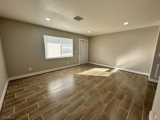 127 Gordon AVE S, Lehigh Acres, FL 33973