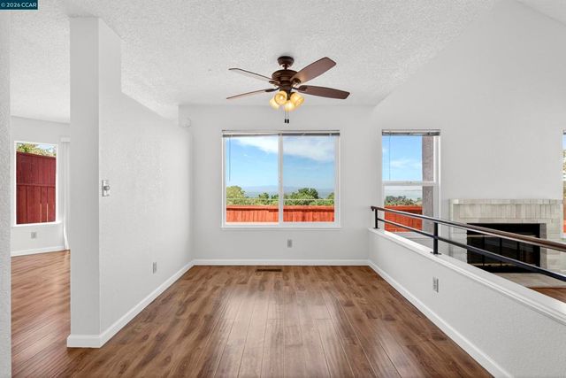 1418 Greenfield Cir, Pinole, CA 94564