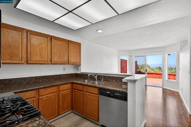 1418 Greenfield Cir, Pinole, CA 94564