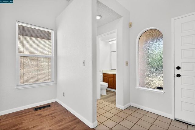 1418 Greenfield Cir, Pinole, CA 94564