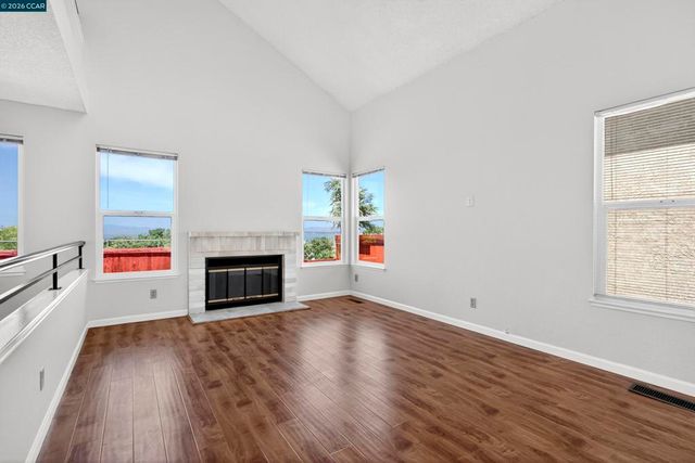 1418 Greenfield Cir, Pinole, CA 94564
