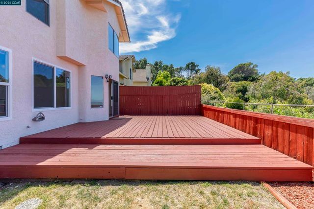 1418 Greenfield Cir, Pinole, CA 94564