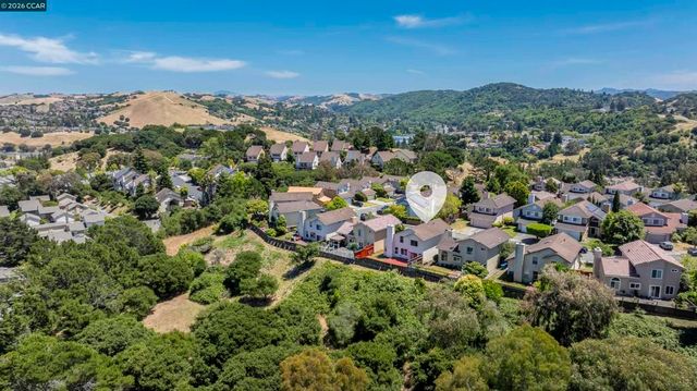 1418 Greenfield Cir, Pinole, CA 94564