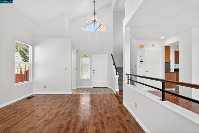 1418 Greenfield Cir, Pinole, CA 94564