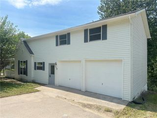 112 E 4th Street, Dearborn, MO 64439