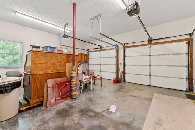 106 Swallows Ln, Cookeville, TN 38506