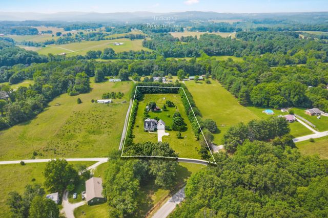 106 Swallows Ln, Cookeville, TN 38506