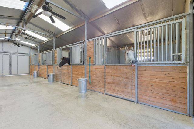 905 Sunshine Rd, Royal, AR 71968