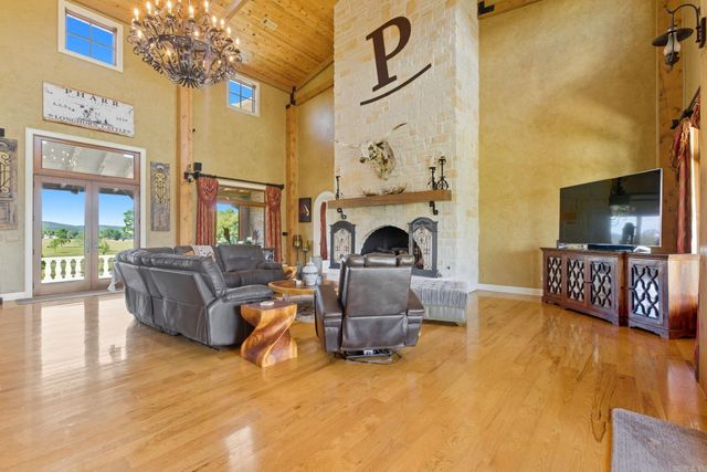 905 Sunshine Rd, Royal, AR 71968