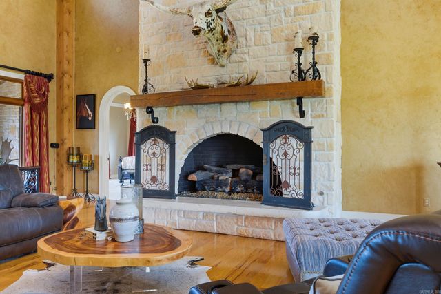 905 Sunshine Rd, Royal, AR 71968