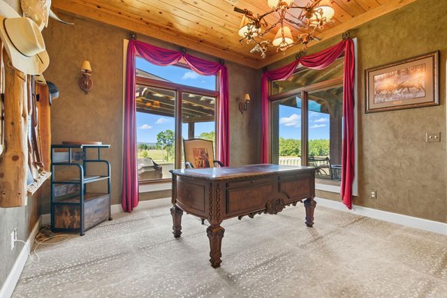 905 Sunshine Rd, Royal, AR 71968