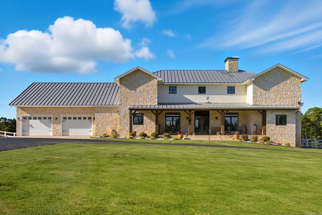 905 Sunshine Rd, Royal, AR 71968