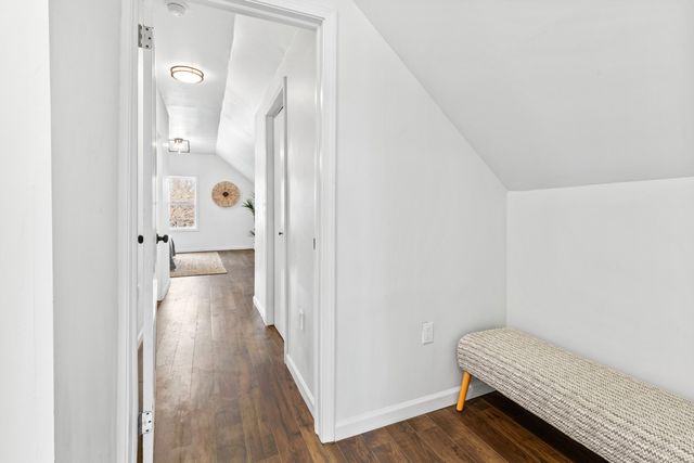 2415 AVENUE F, Council Bluffs, IA 51501