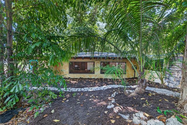 732 NW 43rd Court, Oakland Park, FL 33309