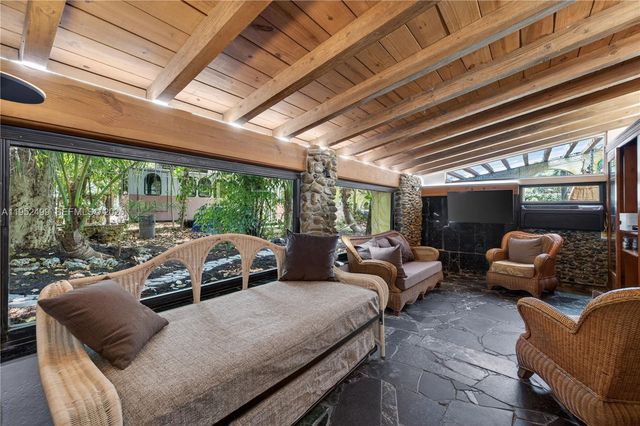 732 NW 43rd Court, Oakland Park, FL 33309