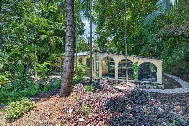 732 NW 43rd Court, Oakland Park, FL 33309