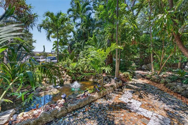 732 NW 43rd Court, Oakland Park, FL 33309