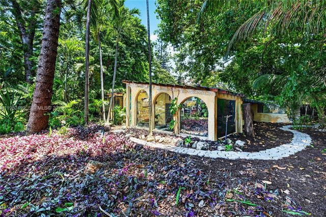 732 NW 43rd Court, Oakland Park, FL 33309