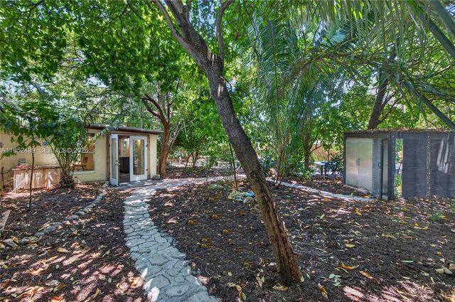 732 NW 43rd Court, Oakland Park, FL 33309
