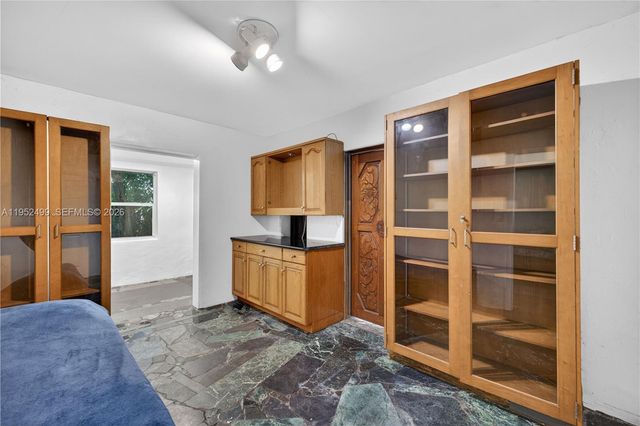 732 NW 43rd Court, Oakland Park, FL 33309