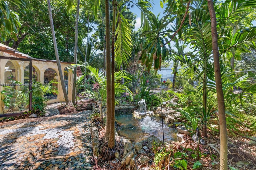 732 NW 43rd Court, Oakland Park, FL 33309