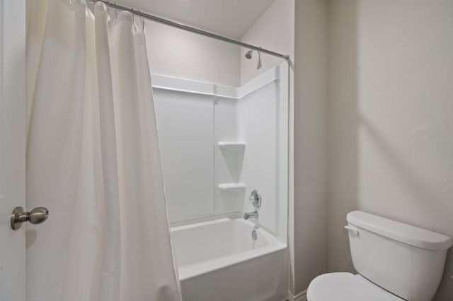 6120 Shanjia DR, Austin, TX 78724