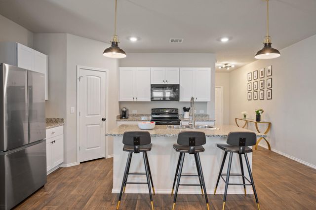 6120 Shanjia DR, Austin, TX 78724