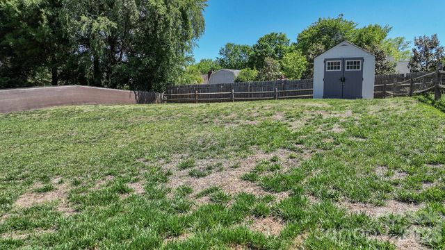 8831 Gamesford Drive 74, Charlotte, NC 28277