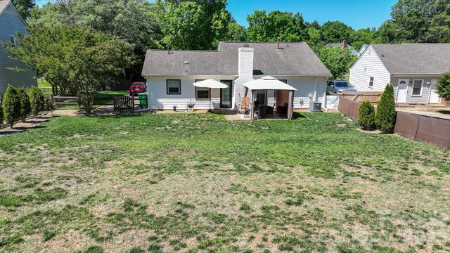 8831 Gamesford Drive 74, Charlotte, NC 28277
