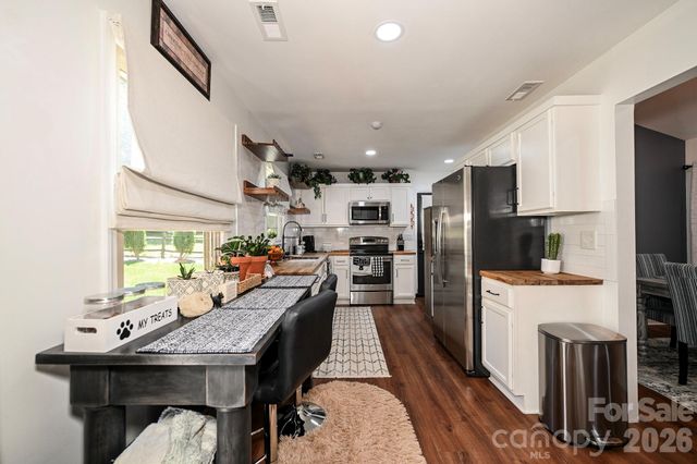 8831 Gamesford Drive 74, Charlotte, NC 28277
