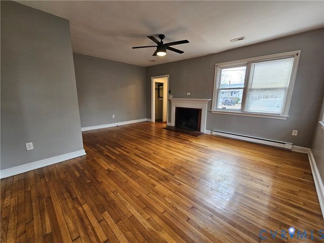 1929 Oakland St, Petersburg, VA 23805