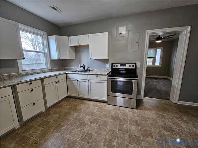 1929 Oakland St, Petersburg, VA 23805