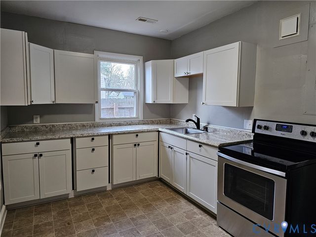 1929 Oakland St, Petersburg, VA 23805