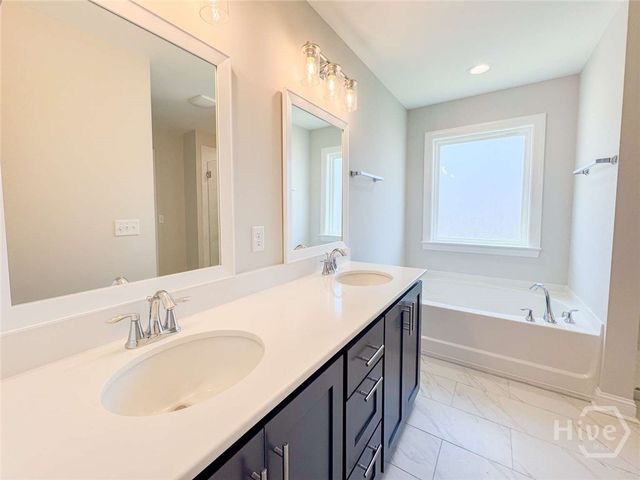 422 Buckingham Drive, Midway, GA 31320