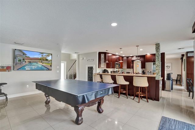 13901 Appalachian Trl, Davie, FL 33325