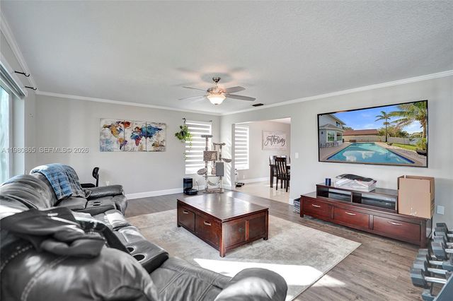 13901 Appalachian Trl, Davie, FL 33325