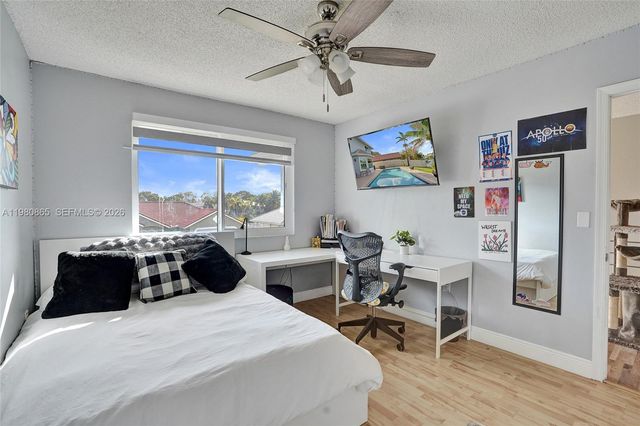 13901 Appalachian Trl, Davie, FL 33325