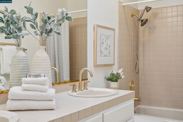 3840 Cottonwood Dr, Danville, CA 94506