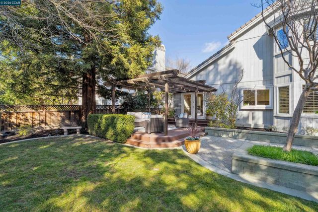 3840 Cottonwood Dr, Danville, CA 94506