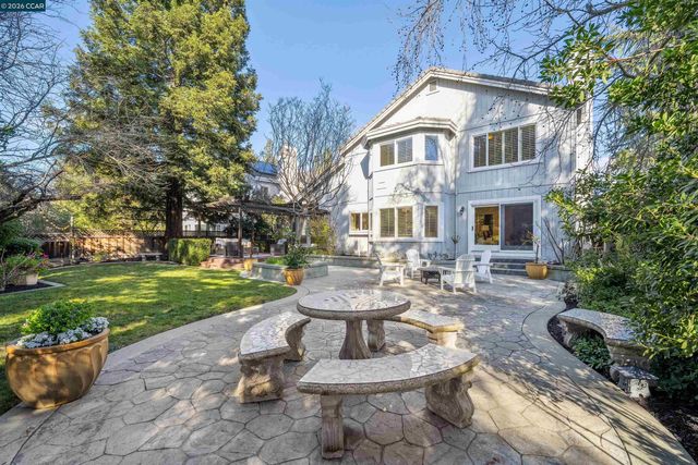 3840 Cottonwood Dr, Danville, CA 94506