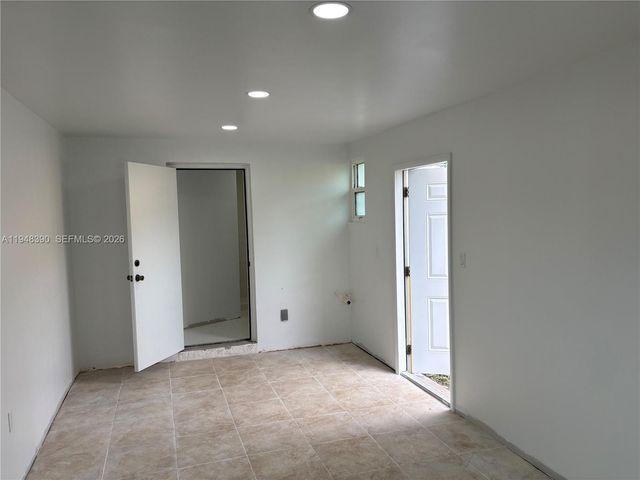 330 N 69th Way, Hollywood, FL 33024
