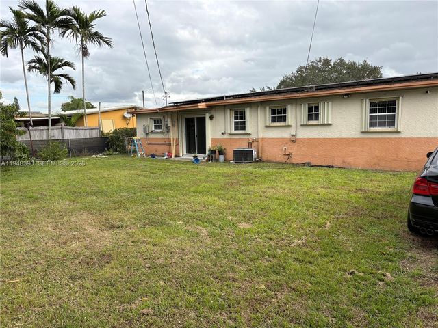 330 N 69th Way, Hollywood, FL 33024