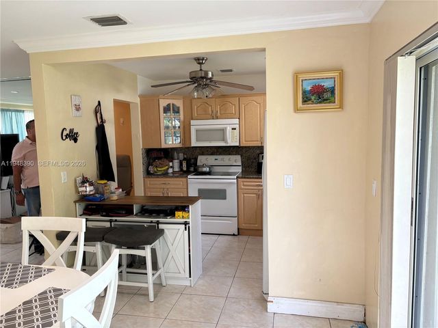 330 N 69th Way, Hollywood, FL 33024