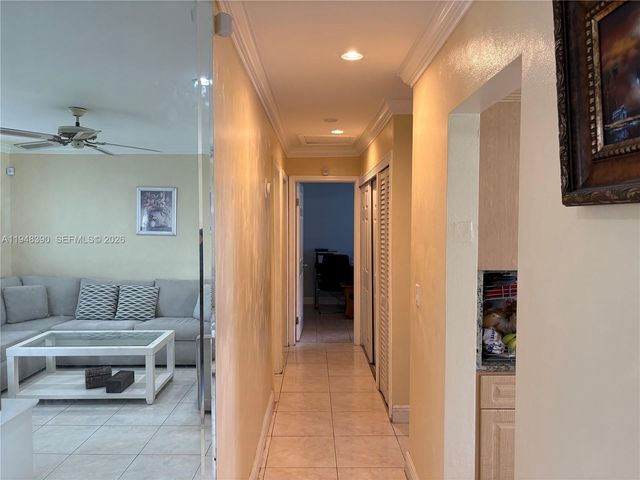 330 N 69th Way, Hollywood, FL 33024