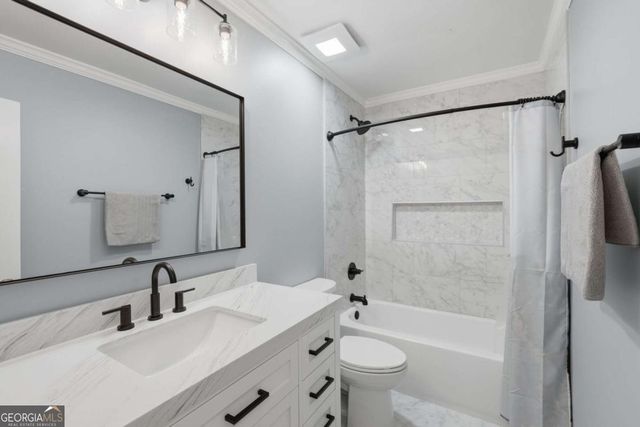 60 Gilbert Circle, Suwanee, GA 30024