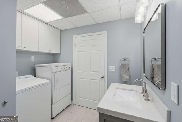 60 Gilbert Circle, Suwanee, GA 30024