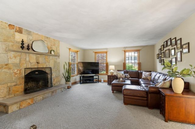 282 Blue Ridge Rd, North Andover, MA 01845